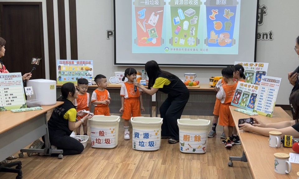 屏東加強執行垃圾破袋檢查 合格率破7成 — TITV News 原視新聞網